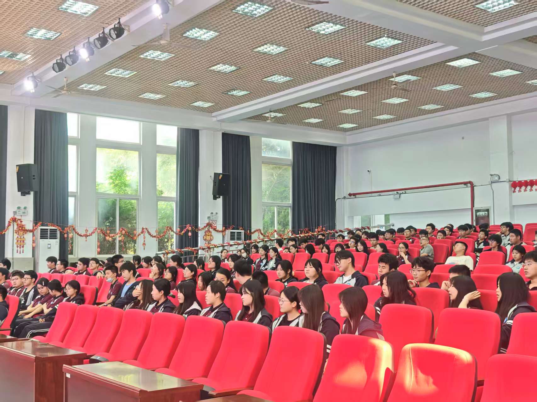 图片关键词 图片关键词