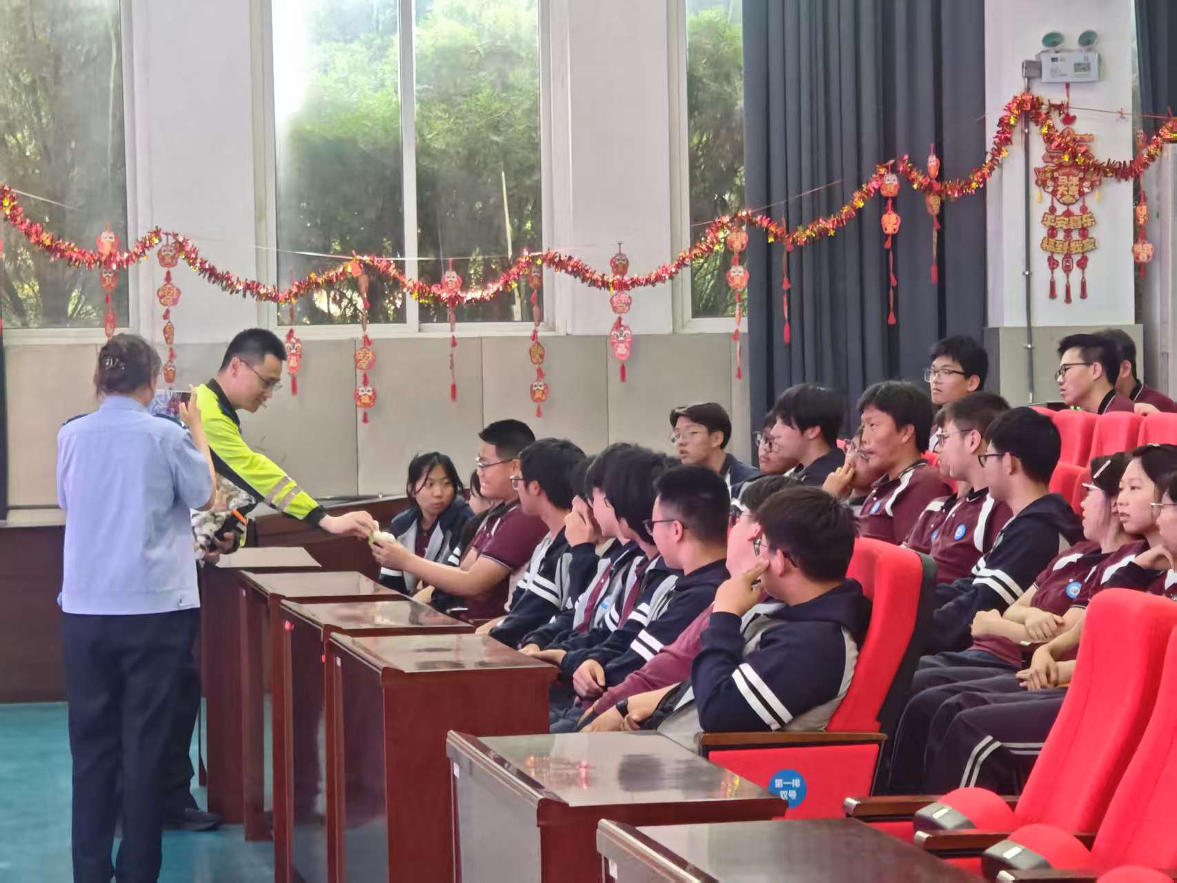 图片关键词 图片关键词