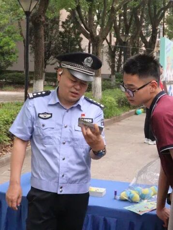 图片关键词 图片关键词